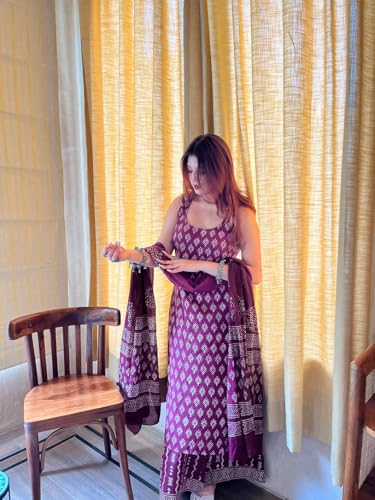 Image of Women's Rayon Slub Printed Kurti Palazzo Set with Chanderi Cotton Dupatta, Sleeveless Round Neck Ethnic Kurta Set with Cotton Inner, Stylish Printed Kurti Set for Festive,
