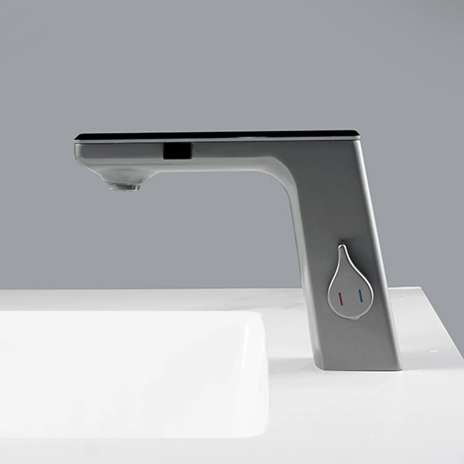 Genérico Grifos de Lavabo Sin Contacto para Baño Mezcladores de Lavabo con Sensor Inteligente Y Pantalla Digital 1 Orificio Cromados
