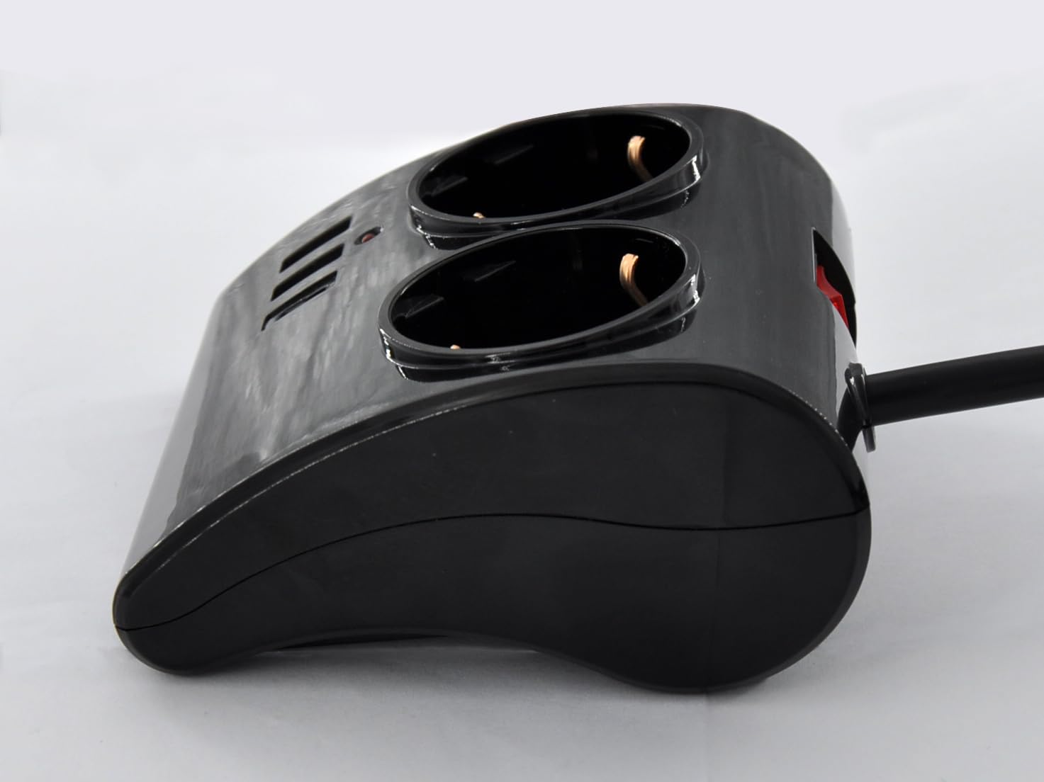 Ewent Multipresa da scrivania/tavolo con 2 Prese Schuko e 2 porte USB-A e 1 porta USB-C, Interruttore ON/OFF, 3680W, Protezione da Sovraccarico, Spina Schuko 16A e cavo da 1.5mt, Nera