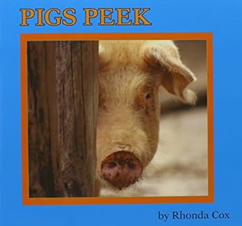 Paperback Pigs Peek (Books for Young Learners) Book