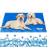 ❄【Fácil de limpiar y almacenar】Solo rocíe un poco de agua en la superficie, límpiela con un cepillo suave o una esponja, sin ningún otro mantenimiento. El tapete está diseñado para ser plegable, conveniente para almacenar o transportar al aire libre y para viajar en automóvil. NO se use bajo la luz solar directa; Cuando no esté en uso, manténgalo limpio y guárdelo en un lugar fresco. Evite tocar la superficie del producto con objetos afilados, fuegos artificiales, etc.