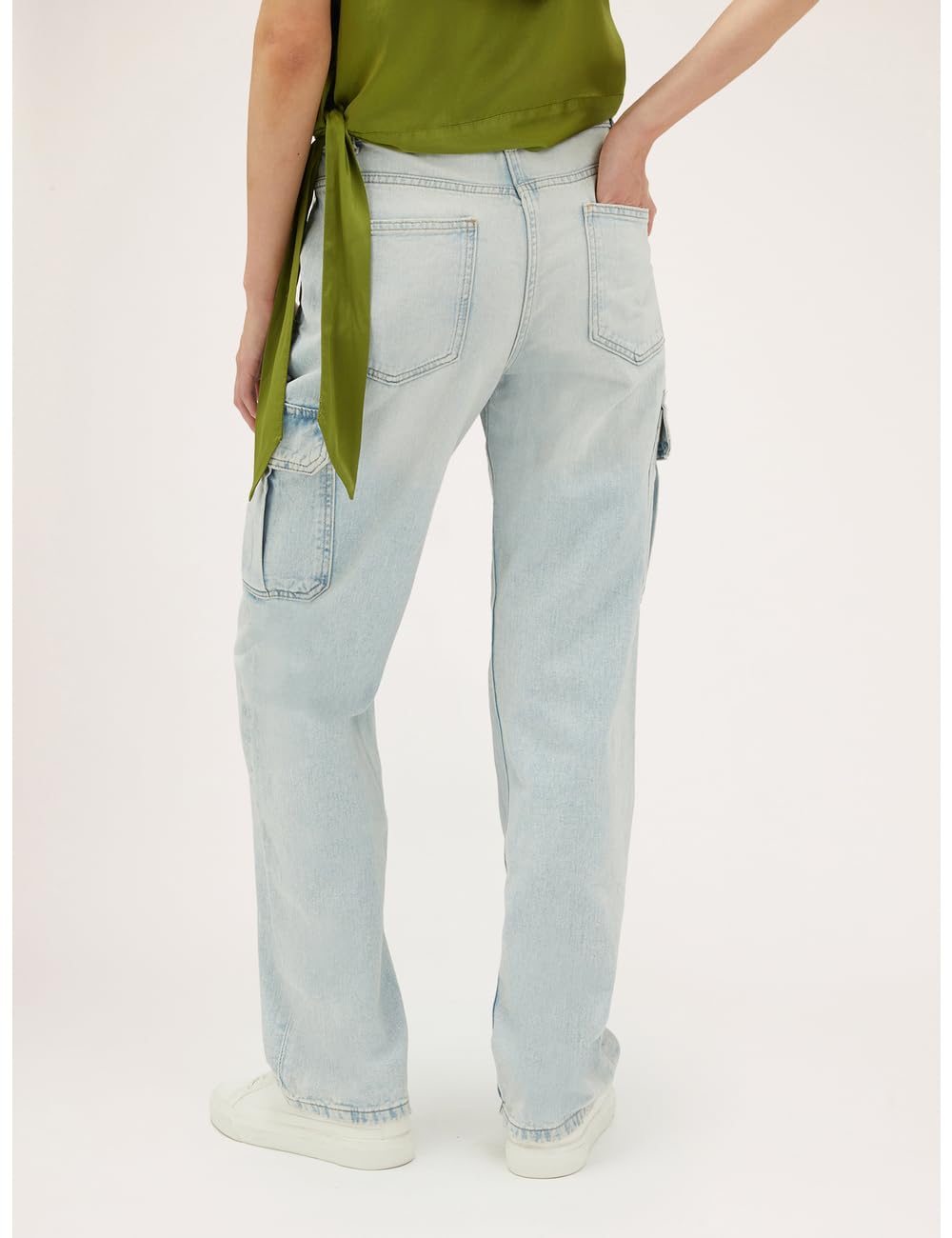 Motivi: Jeans Cargo Light Blue Stagione Primavera Estate 2024.