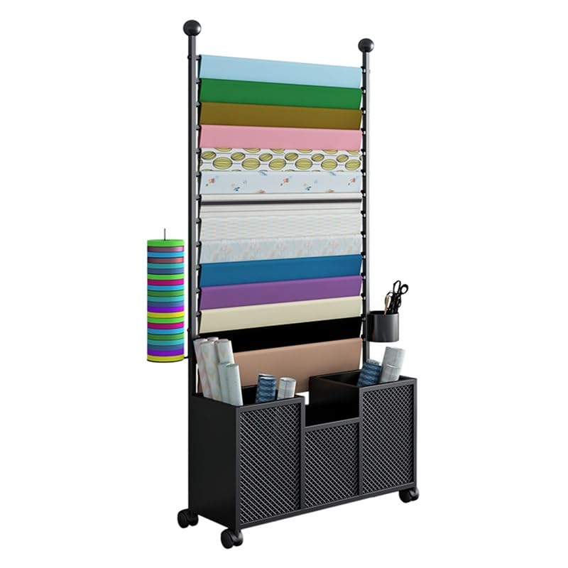 Rangement artisanal de rubans et foulards pour atelier