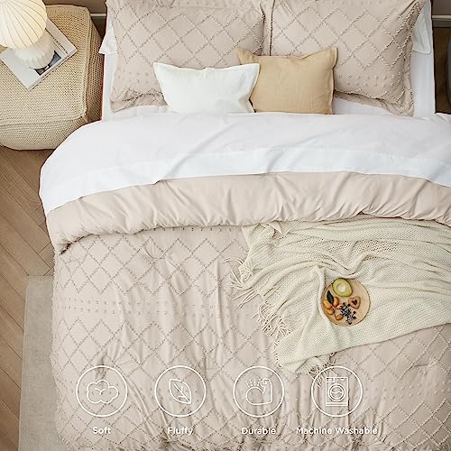Image of Bedsure Oversized Queen Comforter Set - Beige Comforter, Boho Tufted Distressed Vintage Bedding for Kids, 3 Pieces Farmhouse-Style Bed Set for All Seasons, Fluffy Soft Bedding with 2 Pillow Shams