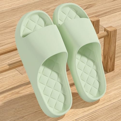 Checkered Home Slippers Slides for Women Men Indoor Bathroom Slippers Thickened Sole Shower Slippers Non-Slip Soft Sole House Shoes Outdoors Beach Slippers Summer Sandals3