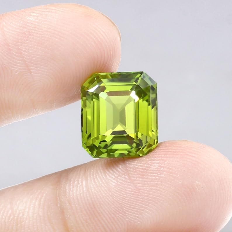 Saphir vert Ceylan naturel taille émeraude 12x11mm, cadeau idéal création DIY