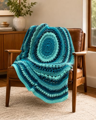 Image of ThreadArt Ombre Chunky Yarn Cake #6, 300g /316 Yds, Winter Forest 05 | Soft super bulky #6 acrylic yarn cake for blankets, scarves, hats, crochet and knitting. Big 300g cake is machine washable.