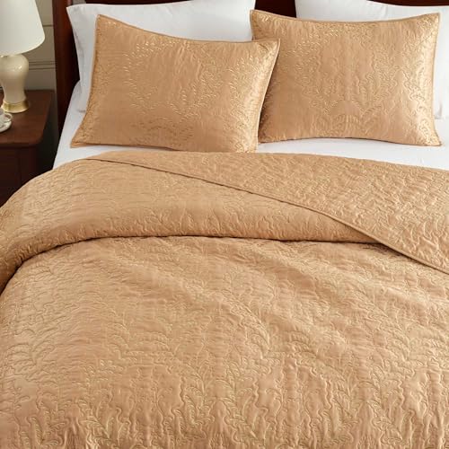 Image of Martha Stewart - Queen Size Quilt Set, Soft & Smooth Sateen Bedding with a Light and Breathable Feel, 3 Piece Bed Set with Matching Pillowcases (Fern Embroidery Beige)