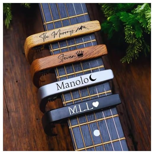 Miguha Cejilla de guitarra acústica personalizada, pinza de afinación multifuncional tallada personalizada, calibrador de instrumentos musicales, accesorios de regalo for músicos.