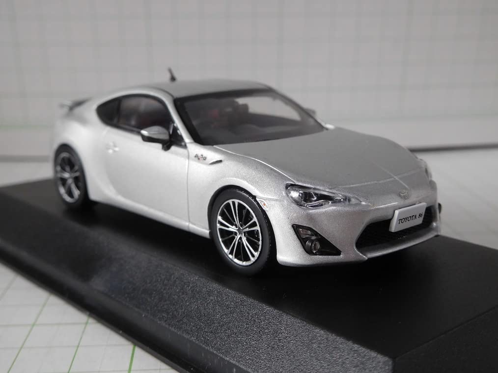 1/43 京商 TOYOTA 86 GT Limited ホワイト 前期型 1/43 京商 TOYOTA 86 GT Limited ホワイト 前期型 Amazon | 京商