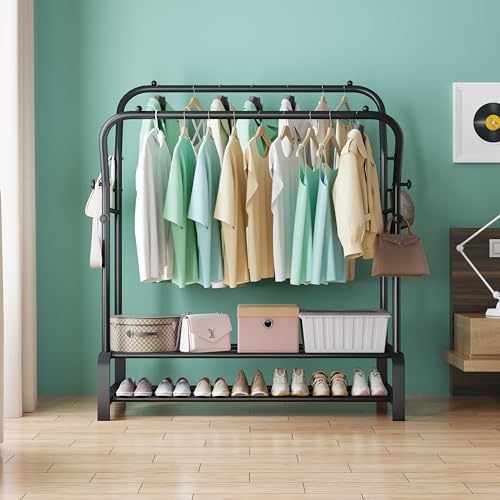 SMILOVII Kleiderständer, Freistehender Doppelruten Kleiderbügel für schlafzimmer Kleiderständer, Multifunktional Garderobenständer, Stabil Kleiderstange mit 8 Haken und 2 Schuhregal metall, schwarz