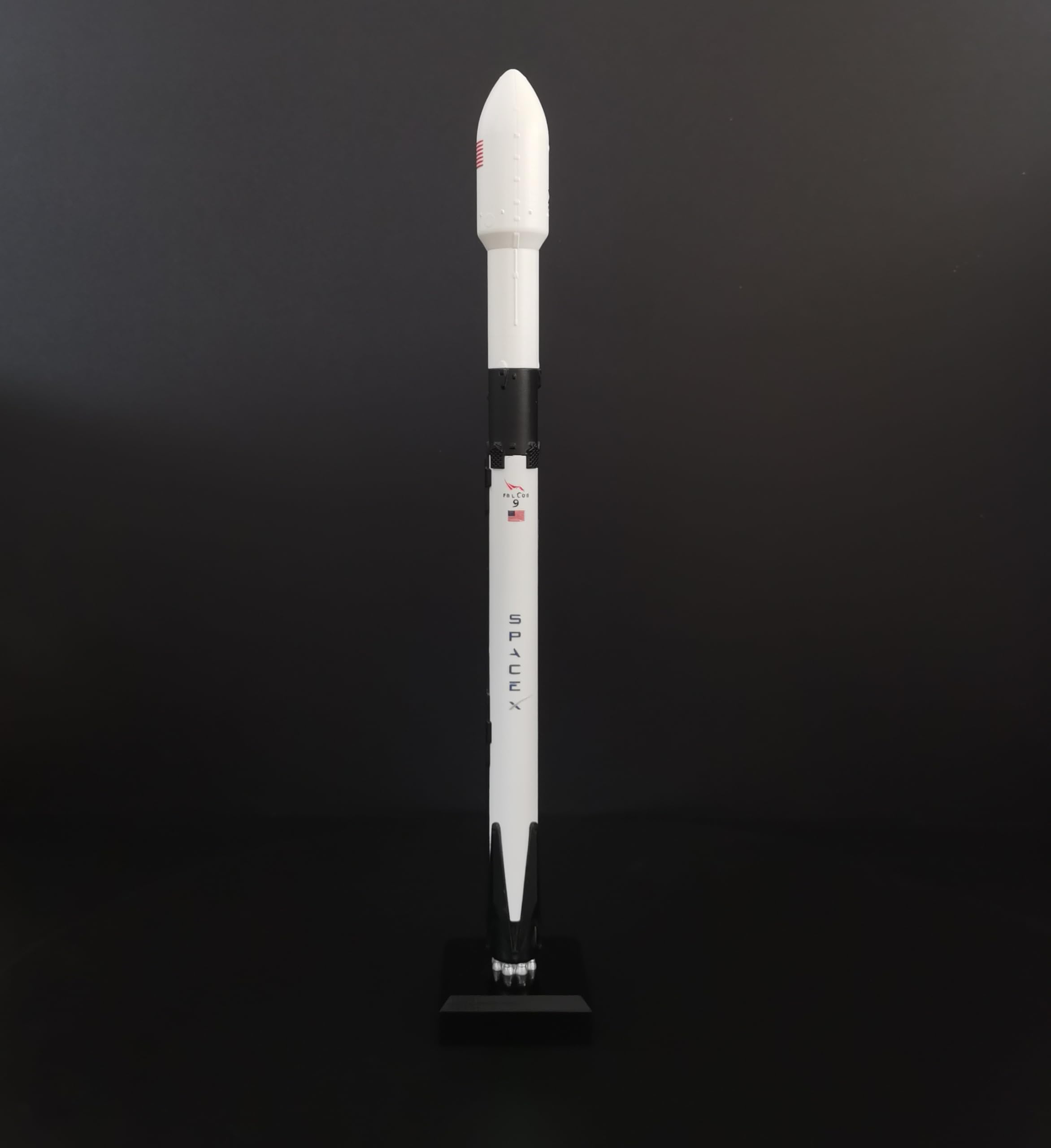 Amazon.co.jp: Flmenunu Space X Falcon 9 1/233 ダイキャストロケット