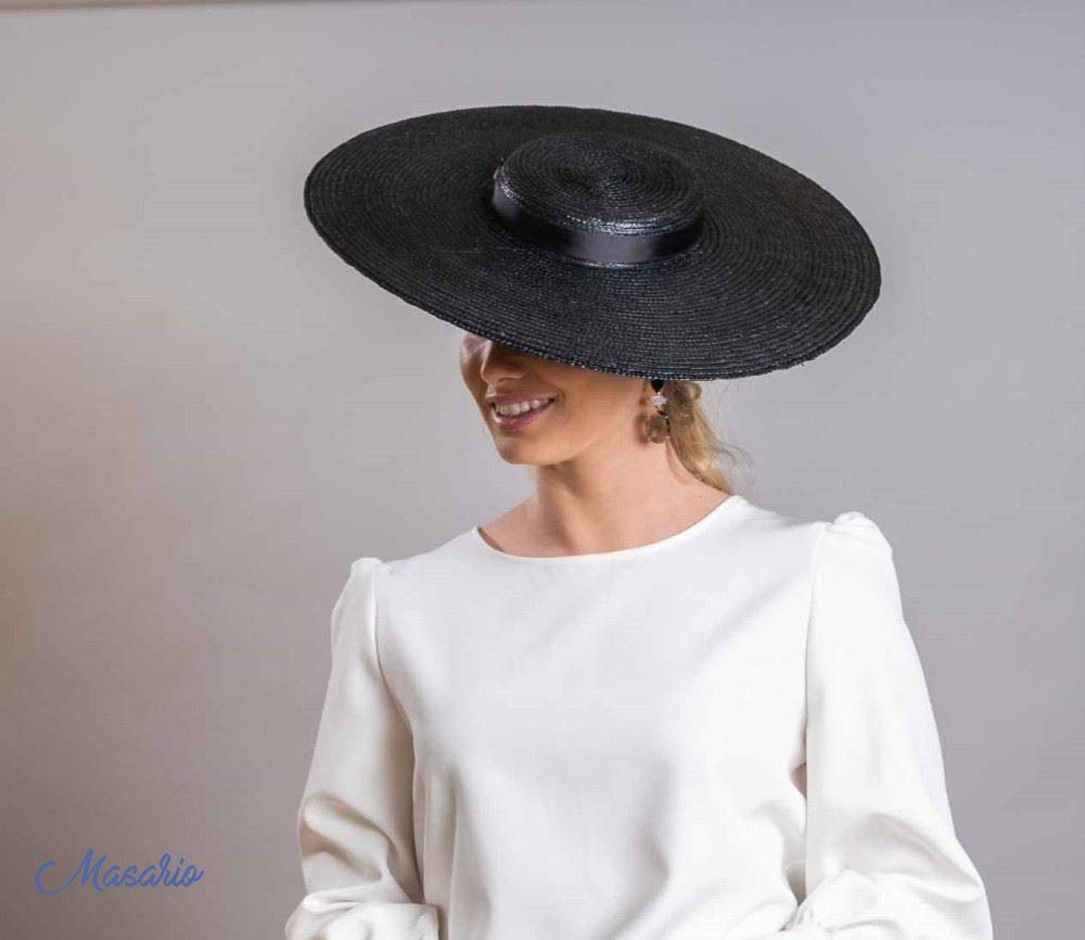 Masario Pamela Tocado de Paja Trenzada Modelo París. Color Natural. 43 cm de diámetro Aprox. 1 ud. (Negro, El diámetro Total es de 43 cm Aprox.)