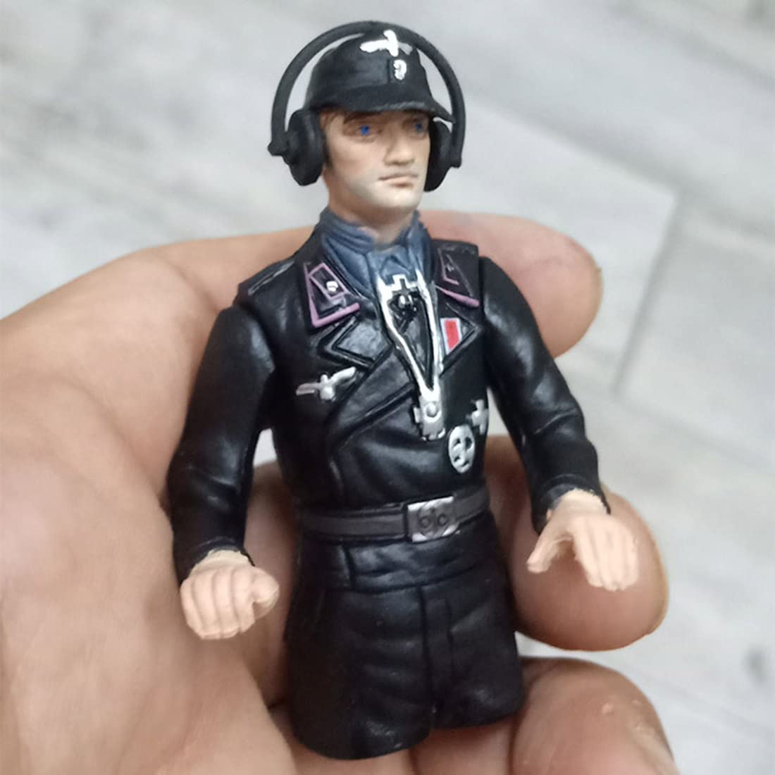 Vehículo tanque de control remoto a escala 1/16, muñecas soldado pintadas a mano, modelos militares de soldado, piezas OP, accesorios de actualización de tanque con ala pequeña y grande