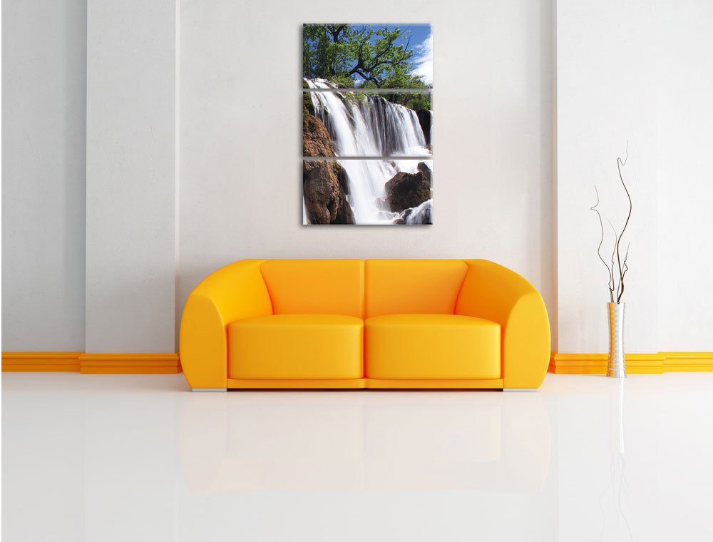 Poster Chute d'eau dans la jungle de la forêt tropicale profonde – Tableau