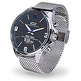 Analoge Zeiger auf einem schlichten Ziffernblatt kombiniert mit einem Smartwatch Display.