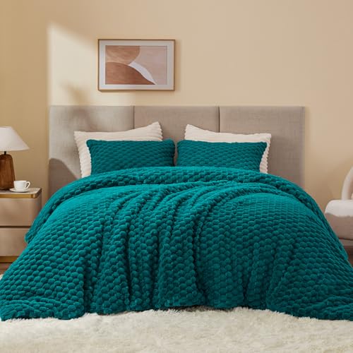 Image of BEDELITE Fluffy Twin Comforter Set - Teal Fleece Soft Comforter for Twin Size Bed, Luxury Warm Bedding Set for Winter, Fuzzy Bed Set 2 Pieces (1 Comforter, 1 Pillowcase)