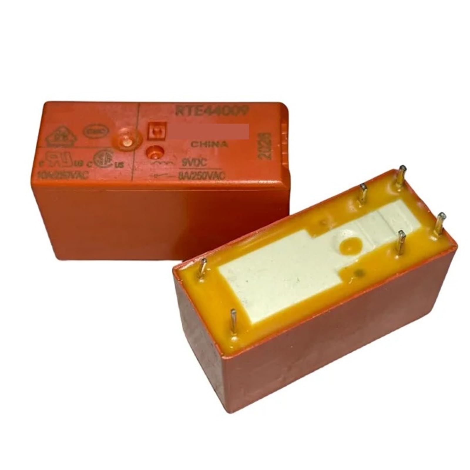 Relais électromécanique miniature RTE44024 DIP 6 pins 8A 24V