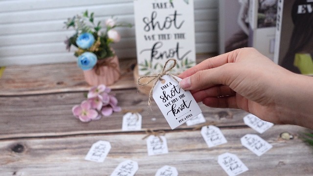 tie the knot wedding favors