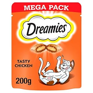 Dreamies Cat Treats, Mega pack with Chicken, 200g