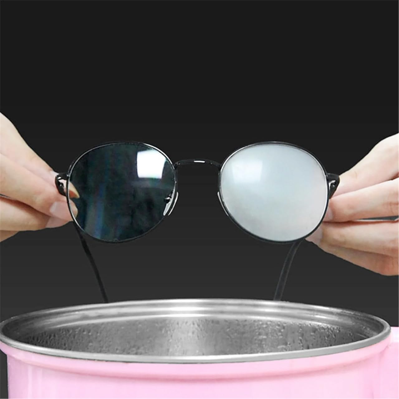 DNC 100Pcs Anti Fog Wipes for Glasses, Individually Wrapped Lens Cleaner Wipes Pre-Moistened Lens & Screen Cleaning Wipes for Laptop Computer, Pc Monitor, Phone, Watch, Camera Lens. 4