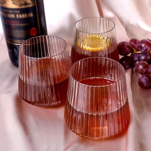 Image of Lueumxc 40 Pack Plastic Ribbed Wine Glasses, 14Oz Origami Disposable Wine Glasses Unbreakable Clear Plastic Cocktail Glasses Recyclable Shatterproof Reusable Wine Cups (14oz 40pack)