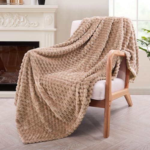 Exclusivo Mezcla Extra Large Soft Fleece Throw Blanket, 50x70 Inches 3D Clouds Stylish Jacquard Throw Blanket for Couch, Cozy, Warm and Lightweight for Winter, Camel Blanket