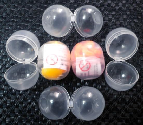 50 x Empty Clear Hinged Capsules for Toy Gumball Machines 30x35mm Clear Self Fillable Ball, Containers Surprise for Kids Party Favour Prize Vending Machine Toys, Easter Hunts