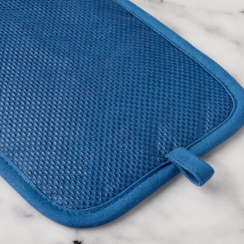 MARTHA-STEWART-Strie-Medallion-Pot-Holder-2-Pack-Set-Heat-Resistant-Non-Slip-Silicone-Grip-Navy-Blue-7×10 MARTHA STEWART Strie Medallion Pot Holder 2 Pack Set Heat Resistant Non Slip Silicone Grip Navy Blue 7×10