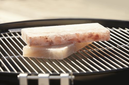RÖSLE Aromaplanke Salz Sansibar 2-delig, hoogwaardige zoutplanken voor zoutaroma in de barbecue, meervoudig bruikbaar… - Afbeelding 3