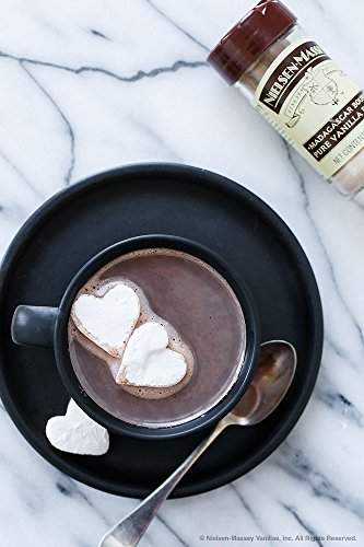 Nielsen-Massey Madagascar Bourbon Pure Vanilla Powder for Baking and Cooking Enthusiasts, Kitchen Use, Rich Flavor Profi