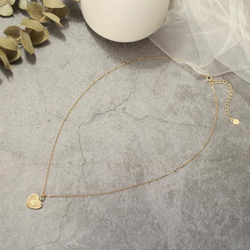 Collier lettre AZ pendentif câble parfait pour vos soirées et fêtes