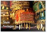 Aserbaidschan handgefertigte Kopfbedeckung im Souvenirshop in Sheki, Aserbaidschan, Kühlschrankmagnet