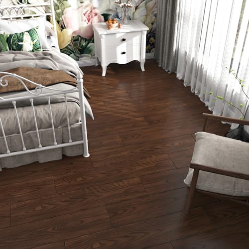 Carreaux de sol en vinyle pour rénover facilement un carrelage abîmé