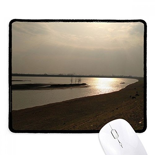 Mousepad de lona premium con atardecer de playa y costura reforzada negra