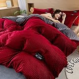 ENTRETIEN FACILE - Lavable en machine, cycle délicat à l'eau froide séparément. Ne pas repasser. Ne pas javelliser. Nous vous conseillons de laver l'ensemble et d'utiliser un assouplissant avant de le placer sur votre couette ou votre somptueux ensemble de courtepointe.