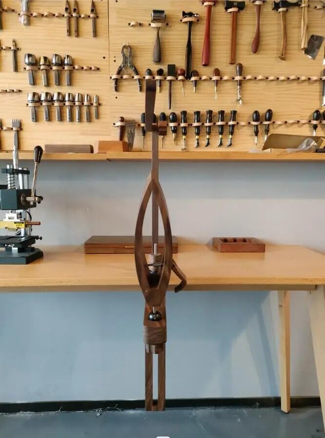 Universal Liftable Stitching Clamp - (Color: Plywood)