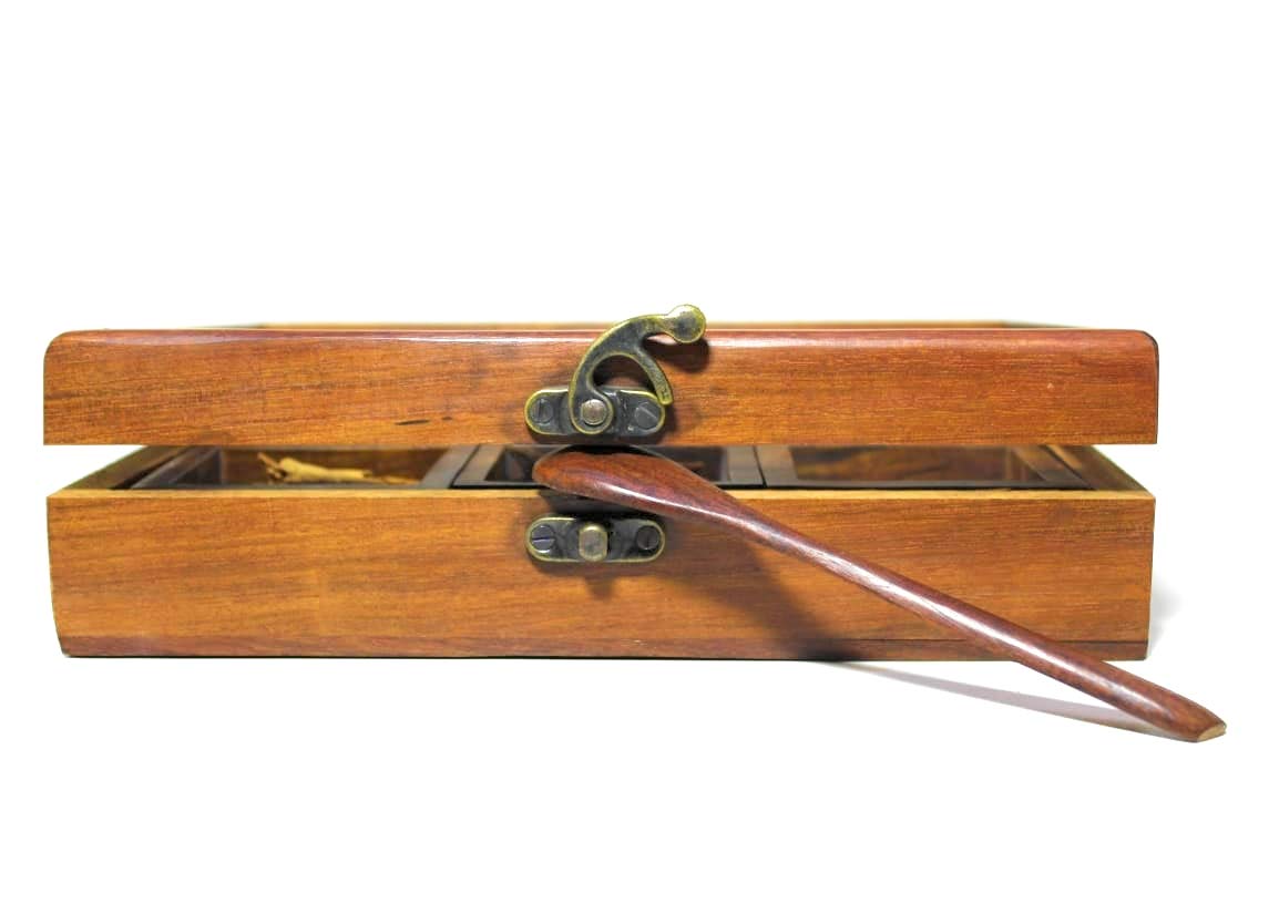 Bamby Wooden Herb and Spice Box or Masala Dani with Spoon - Image 2 thumbnail