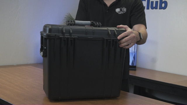 Amazon.com: Case Club 8 Wine Bottle Case - Insulated Wheeled Wine