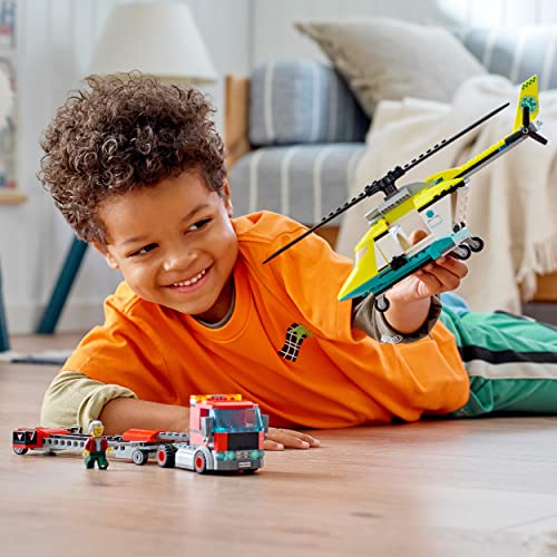 City Great Vehicles Trasportatore di Elicotteri di Salvataggio con Camion Giocattolo Articolato e 2 Minifigure, Giochi per Bambini e Bambine da 5 Anni, Idee Regalo di Compleanno 60343 - Lego - Immagine 5