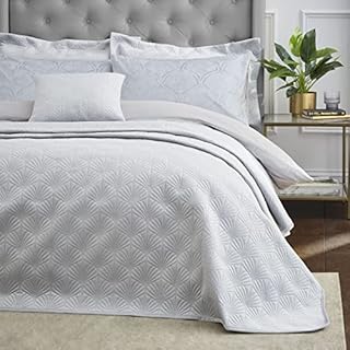 Catherine Lansfield Crushed Velvet 220 x 220 cm Bedspread Blush