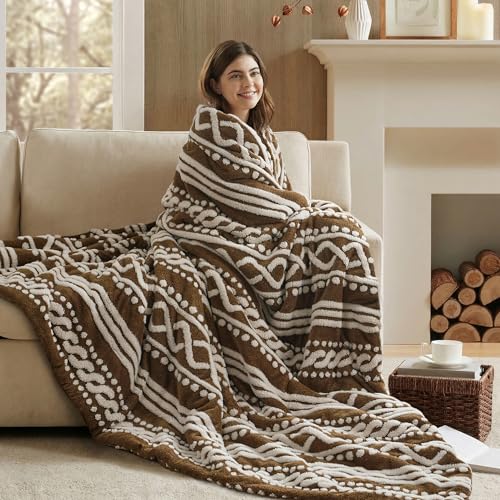 Image of Wonderful Tufted Boho Comforter Queen, 3 Piece Flanel Fair Isle Geometric Jacquard Lightweight Comforter with Washed Brushed Backing, Skin-Friendly Rustic Plush Blanket for All Season, Brown, 90 inchx90 inch