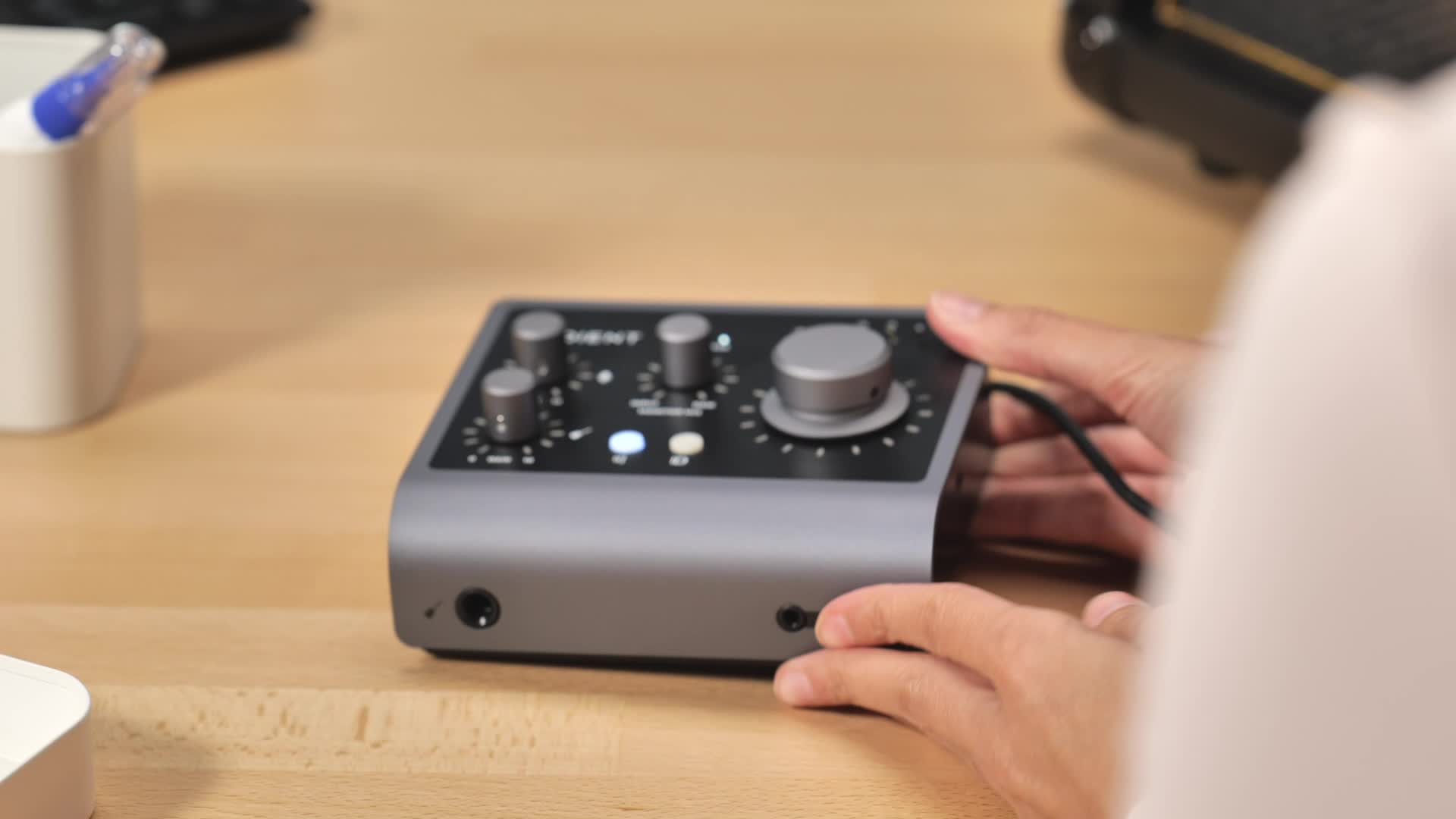 Audient Audiointerface iD4 MKII, Class A Konsolen Mikrofon