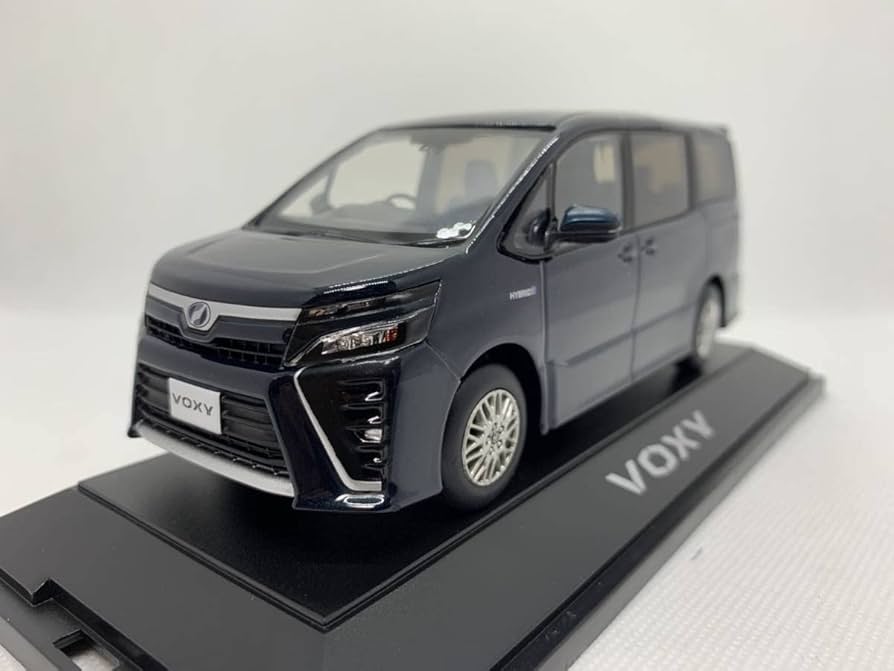 Amazon | 1/30 ミニカー ヴォクシー ミニカー VOXY 221 ブラッ