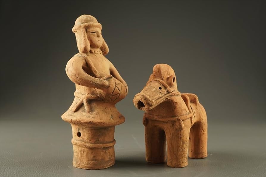 時代青銅製 金工細工 小鳥持ち手 燭台 銅蝋 置物 オブジェ 古美術 茶道具 時代青銅製 金工細工 小鳥持ち手 燭台 銅蝋 置物 オブジェ 古