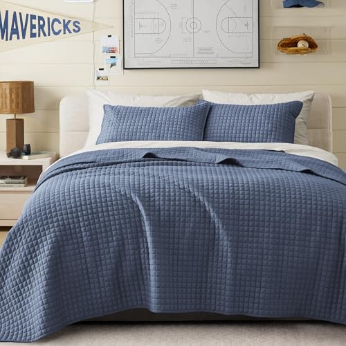 Image of Wonderful 3 Piece Waffle Weave Quilt Set King, Dusty Blue Lightweight Bedspread Coverlet for All Season, Ultra Soft Microfiber Bedding Set with 2 Pillow Shams, Waffle Pattern Quilted Design 104 inchx94 inch | Breathable & Cozy