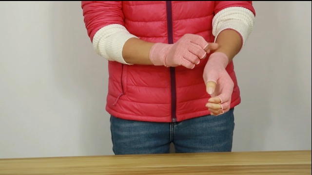 指サポーター 関節 圧縮 プレッシャー 指なし手袋 ピンク 弾性 薄い手袋 S Amazon | [AovYoo] 指サポーター 関節 圧縮 プレッシャー 指なし