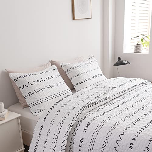 Durlengen White Quilt Set Queen Size 3Pcs,Bohemian Design With White & Black Geometric Pattern Printed On White, All Season Lightweight Coverlet Sets(Queen 90X96,Boho White) #TOP4