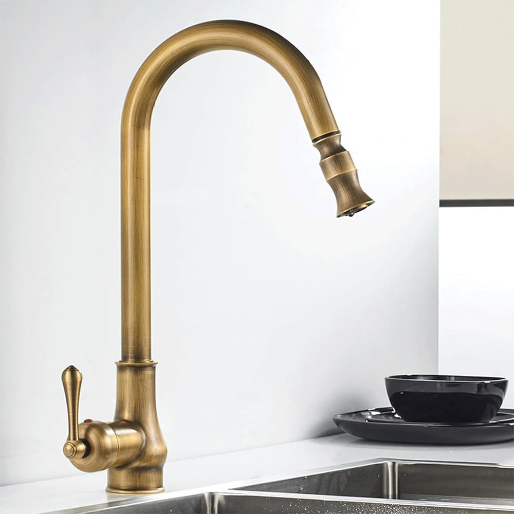Robinet de lavabo de camping-car doré pour un confort nomade optimal