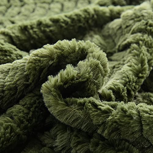 YUSOKI Luxury Faux Fur Throw Pillow Covers-18 x18,Set of 2-Decorative Fuzzy Fluffy Cozy Pillow Cases for Sofa Couch Bedroom Without Insert(Olive Green,18"x18")